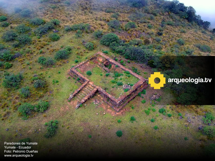 Paredones de Yumate - Ecuador - www.arqueologia.tv