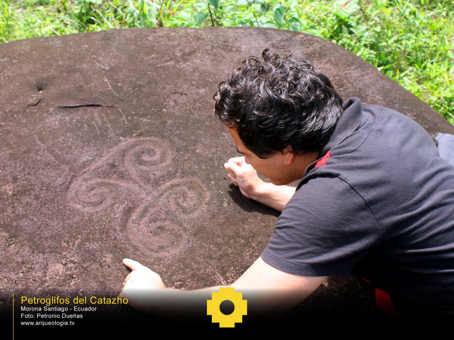 Petronio Dueñas - Petroglifos del Catazho - Ecuador
